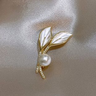 配花朵西装 饰品2024新款 胸花高端别针小众郁金香设计胸针女高级感
