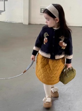 GLP KISS韩系童装25冬季新女童可爱萌萌哒卡通鸭子针织毛衣开衫暖