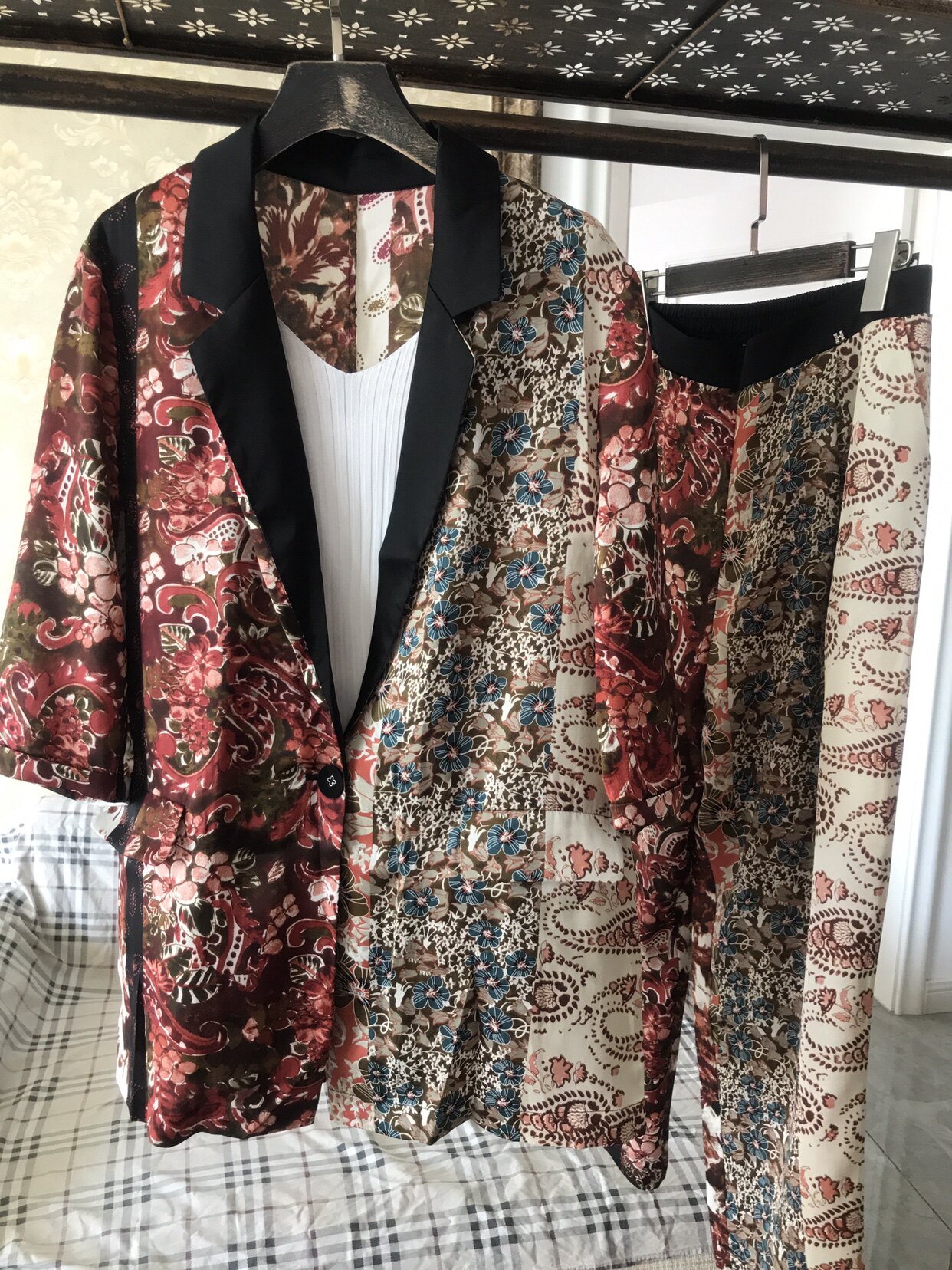 欧洲站高端女装高品质印花真丝套装夏季新品大气时尚天丝两件套