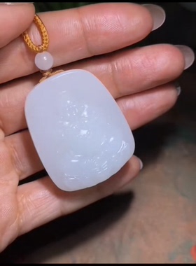 高品质新疆和田玉籽料弥勒佛一级白温润细油糯饱满厚实41*34*15mm