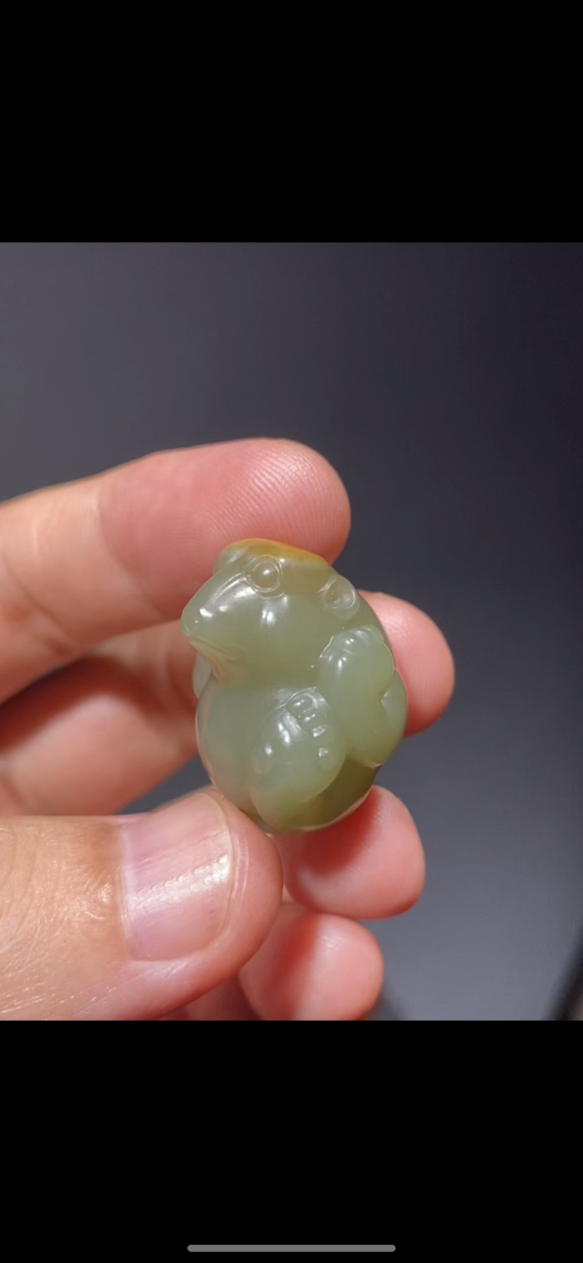 天然精品新疆和田玉籽料沙枣青小熊 28-21-21mm 正品带证书老店