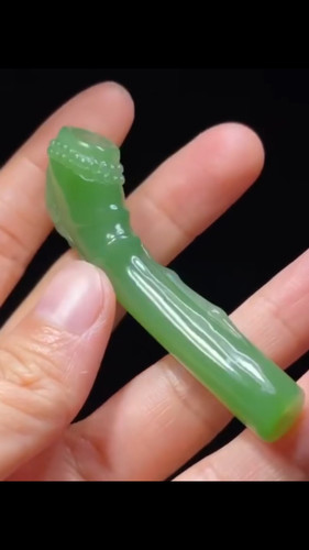 精品和田玉碧玉 烟嘴 雕刻竹节 寓意祝福节节高升  65×20×11mm