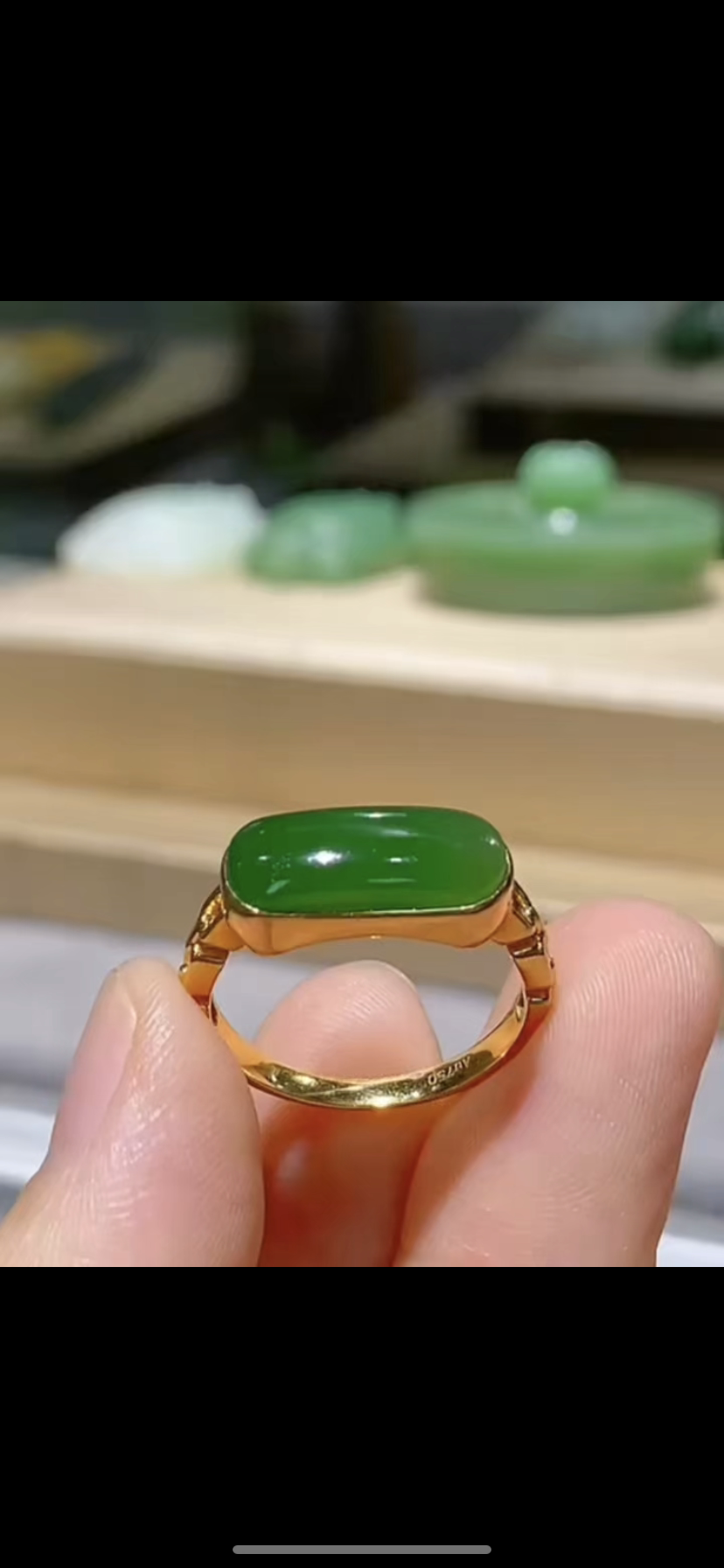 天然精品新疆和田籽料碧玉18k金镶嵌戒指 菠菜阳绿正品带证书老店