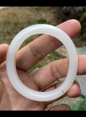 正品新疆和田玉籽料 小圈口贵妃手镯 一级白 51mm全国复检带证书