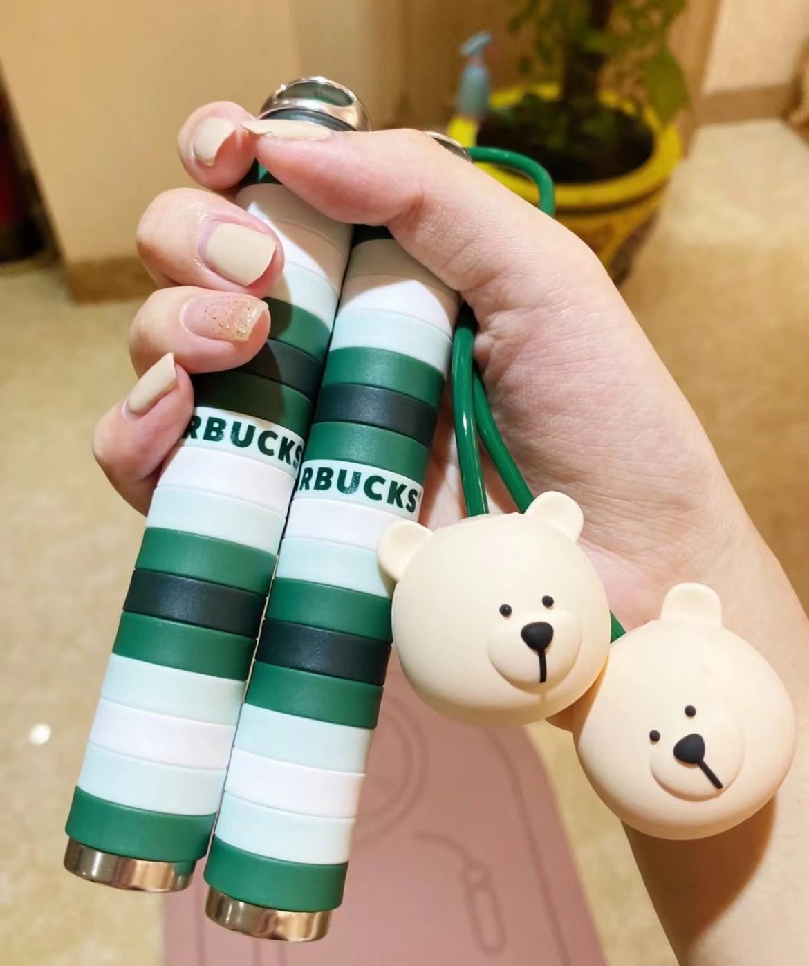 星巴克2022年跳跳星礼包橙色绿色小熊跳绳可调节居家健身运动跳绳