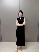 新中式国风黑色盘扣背心连衣裙女2025夏季新款洋气显瘦无袖旗袍裙