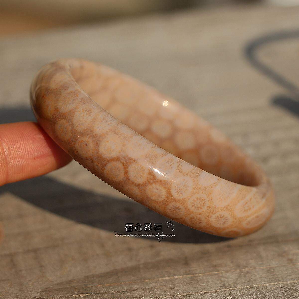 纯天然珊瑚玉菊花石手镯