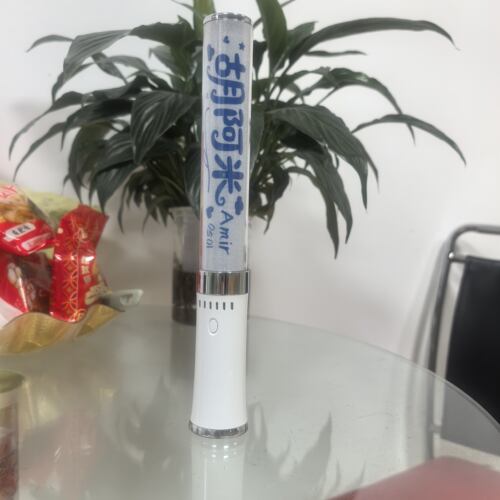 胡阿米爆亮魔改棒演唱会荧光棒