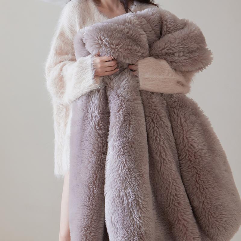 肥子妈2024秋冬新款澳洲卡塔尔羊毛绒沙发毯午睡毯加厚保暖盖毯子