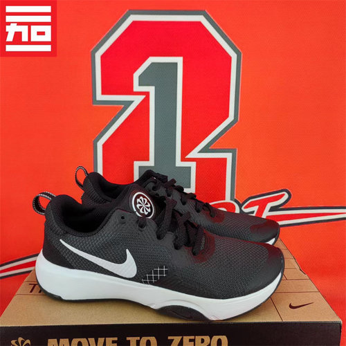 耐克女子健身训练跑步鞋