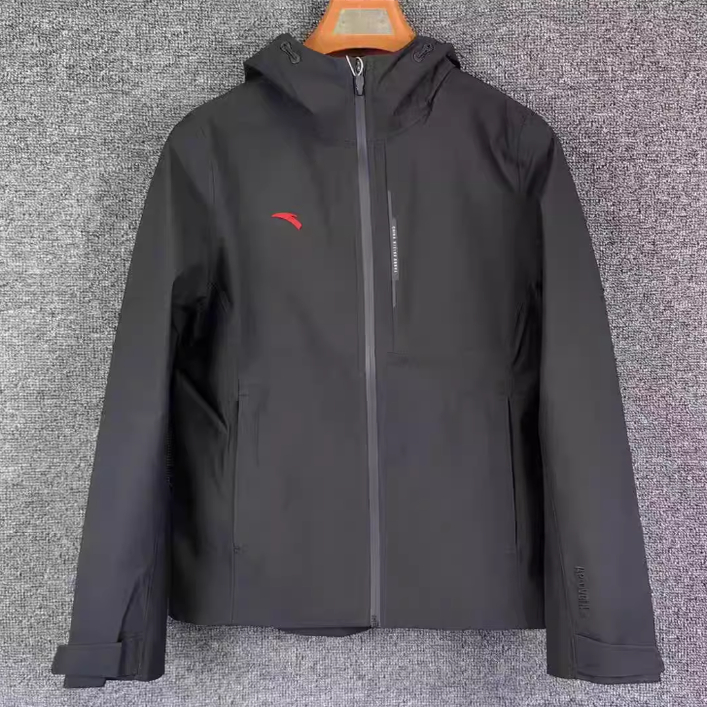 安踏正品女风暴甲LT冲锋衣2025秋新款防风户外连帽外套162537616