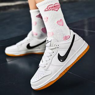 正品aj男鞋泡泡糖dunk黑白熊猫低帮白生胶板鞋官方旗舰店空军一号