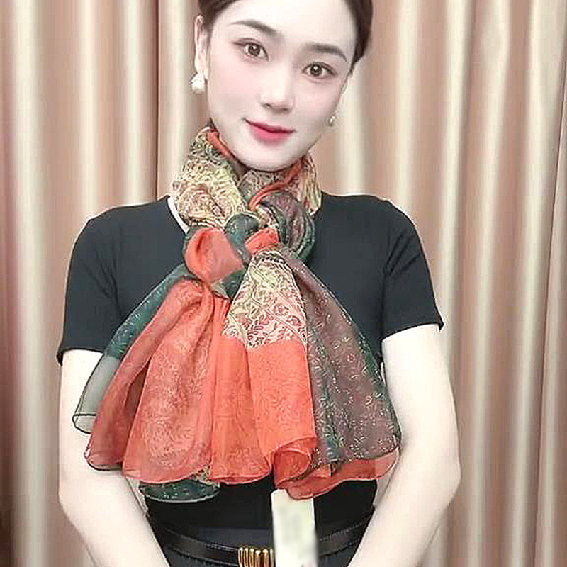 新款沙滩巾女百搭印花长款丝巾海边旅游拍照两用披肩围巾网红纱巾