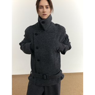 COLN双层门襟多领型短款 羊毛大衣是那种不管从里还是外都觉到重量