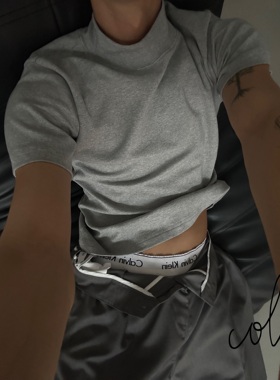 COLN基础好穿耐洗百搭这是衣橱常青短袖T恤需备的特点你觉得呢