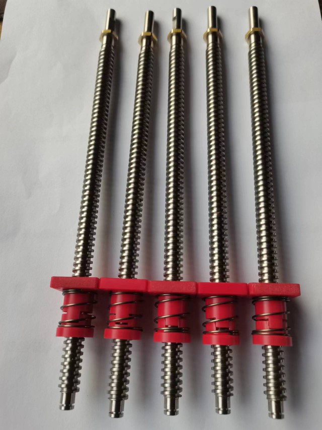 304不锈钢梯形丝杆TR8 10 12 14 16 18 20 22  24 25 30 异形螺母