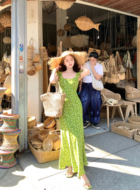Ashy Snow 清迈花季 夏绿色碎花斜裁收腰度假连衣裙吊带法式长裙