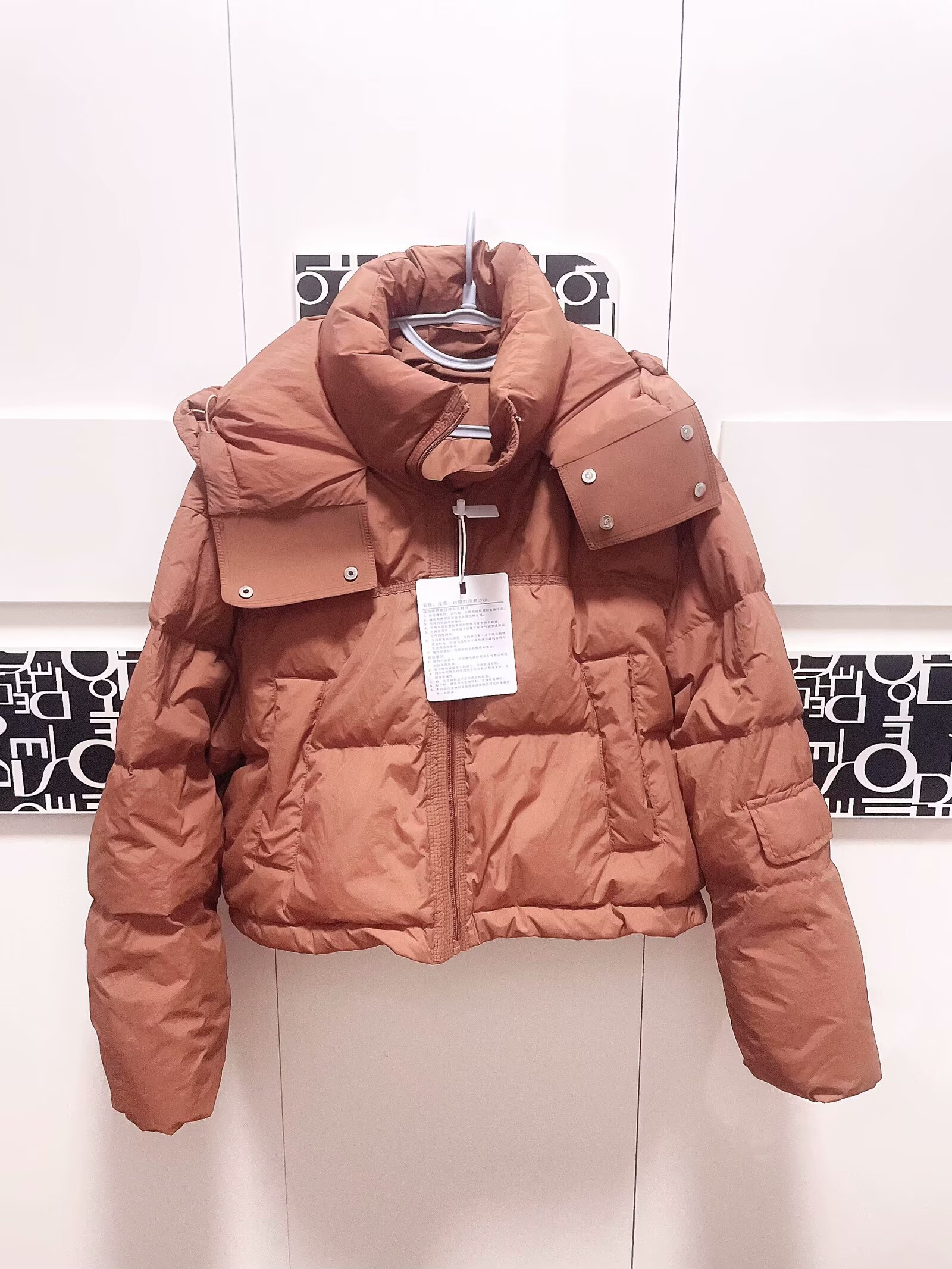 2025冬季新品带帽短羽绒服休闲外套