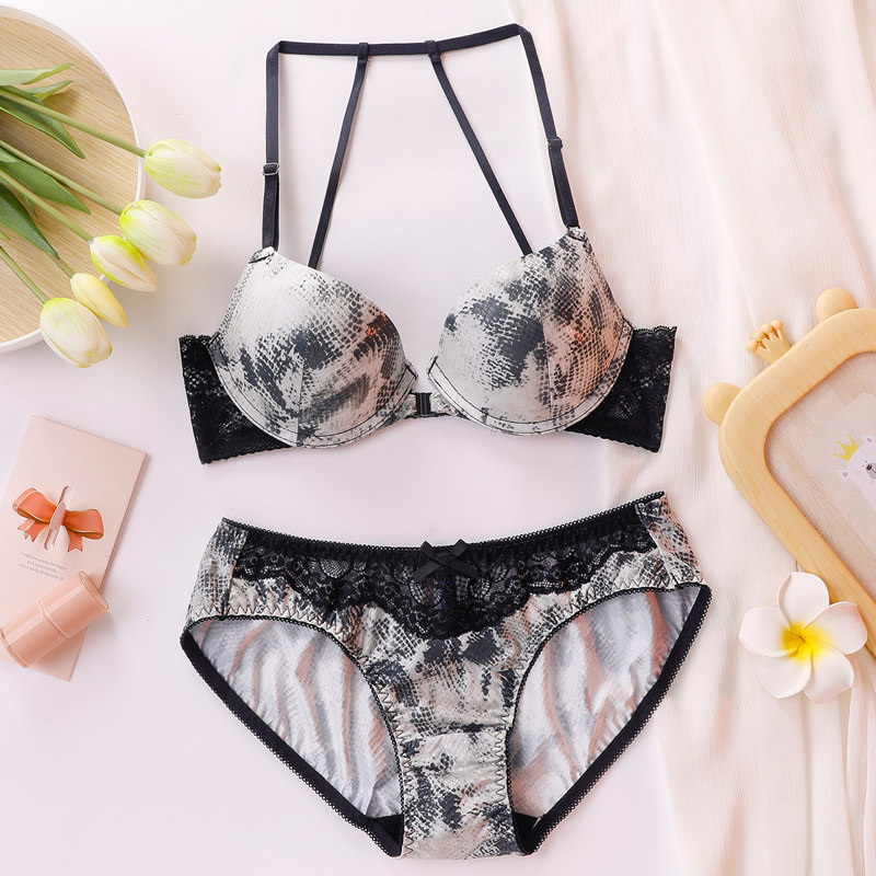 2025新款韩国前扣美背内衣女士性感纯欲美背胸罩大胸显小文胸套装