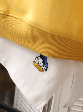 韩国纯棉白t恤女长袖中长款春秋内搭宽松下摆卡通刺绣磨毛打底衫