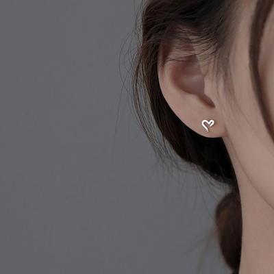 巷南纯银爱心耳钉高级感耳饰耳环