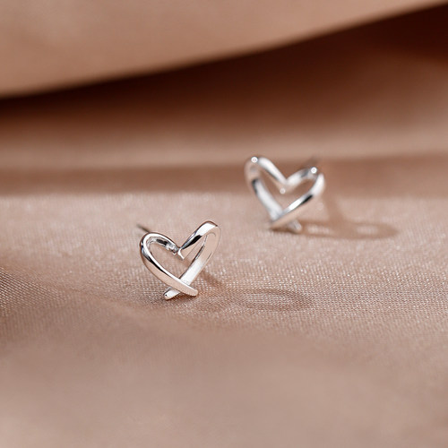 纯银小众纯银桃心睡觉免摘耳环
