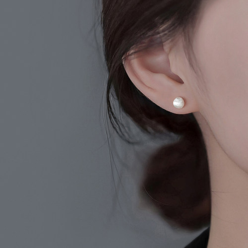 巷南925纯银拉丝豆豆耳钉小众女