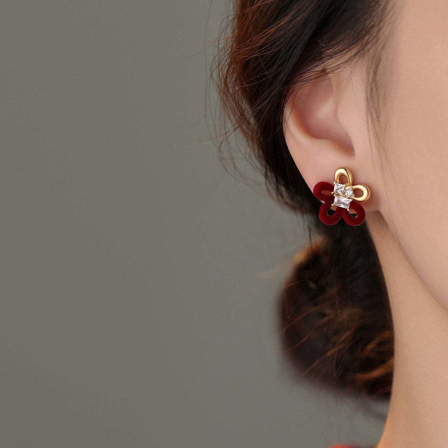 【巷南】999银红色花朵耳钉过新年女耳饰2026马高级感耳环本命年,饰品/流行首饰/时尚饰品新,耳钉,淘宝优惠券,粉丝福利购,淘宝优惠卷