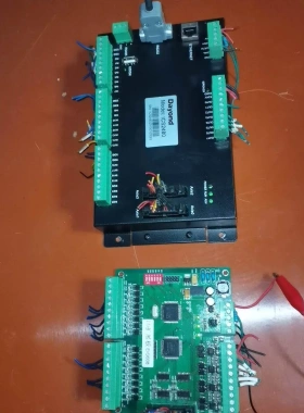 非实价议价议价询价Dayond四轴控制器一块，型号ICS2480+配套IO扩