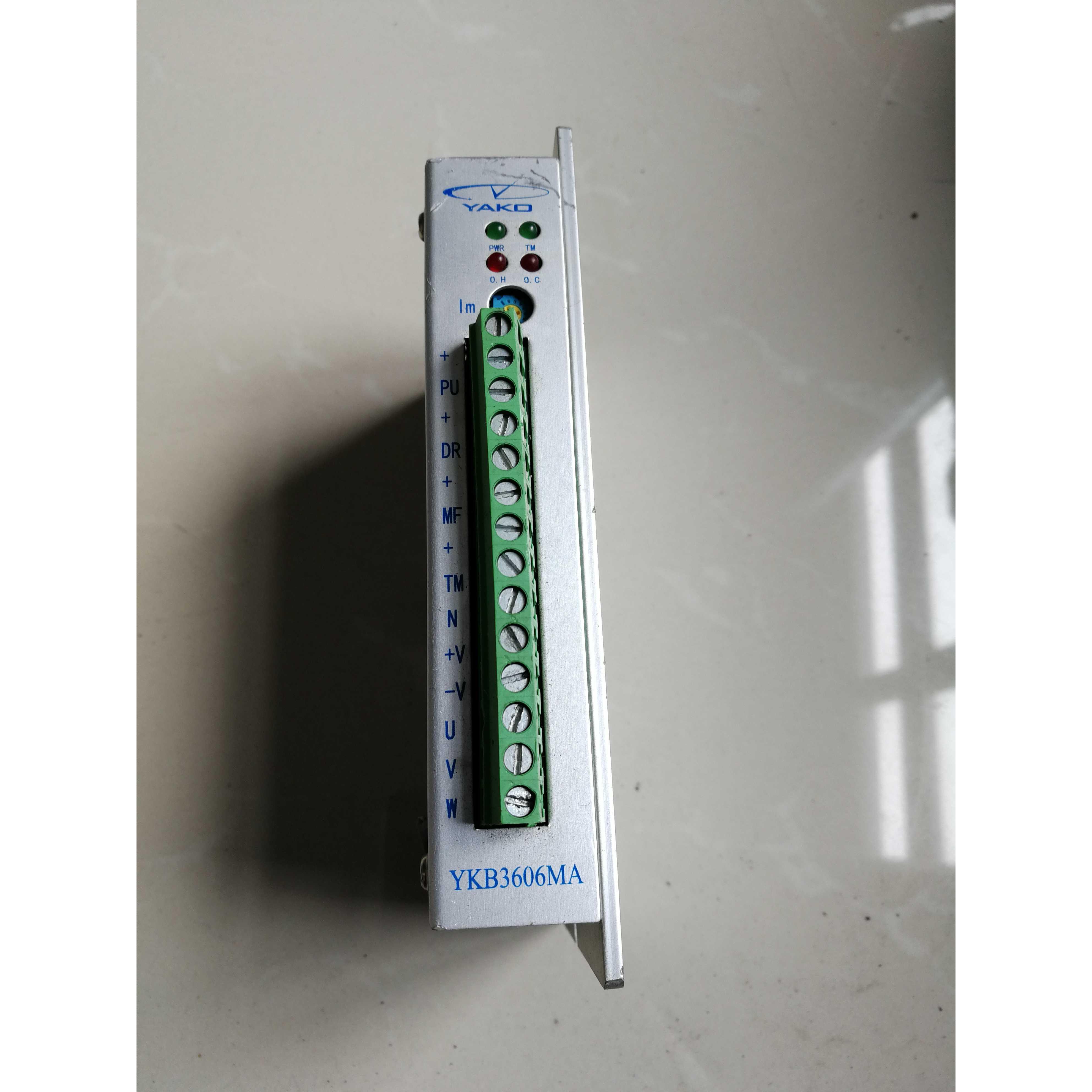 非实价议价议价二手实物图 YKB3606MA驱动器 原装非实价议价议价