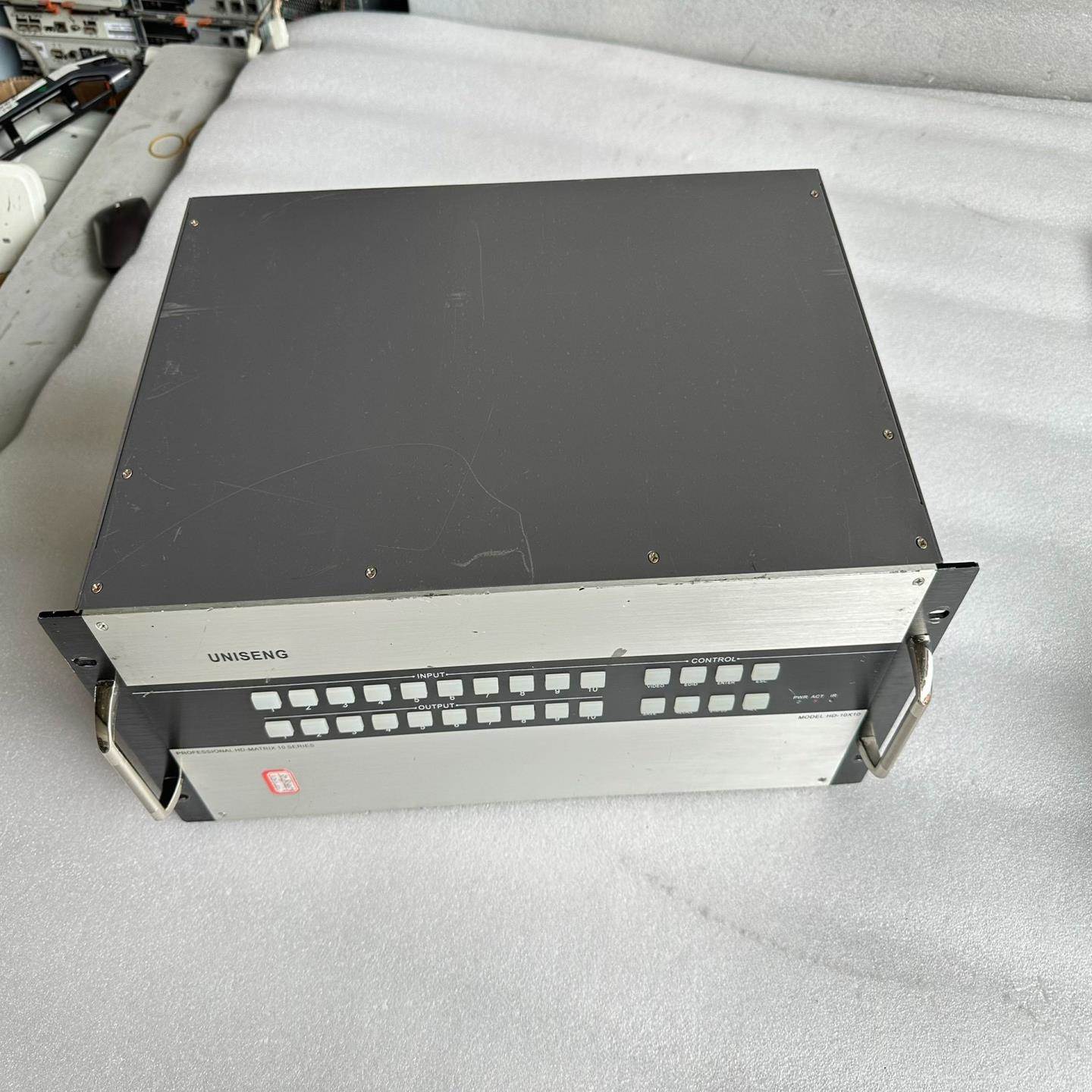 议价议价拍前询价~UNISENG高清视频矩阵HD-10x10，成色不议价议价