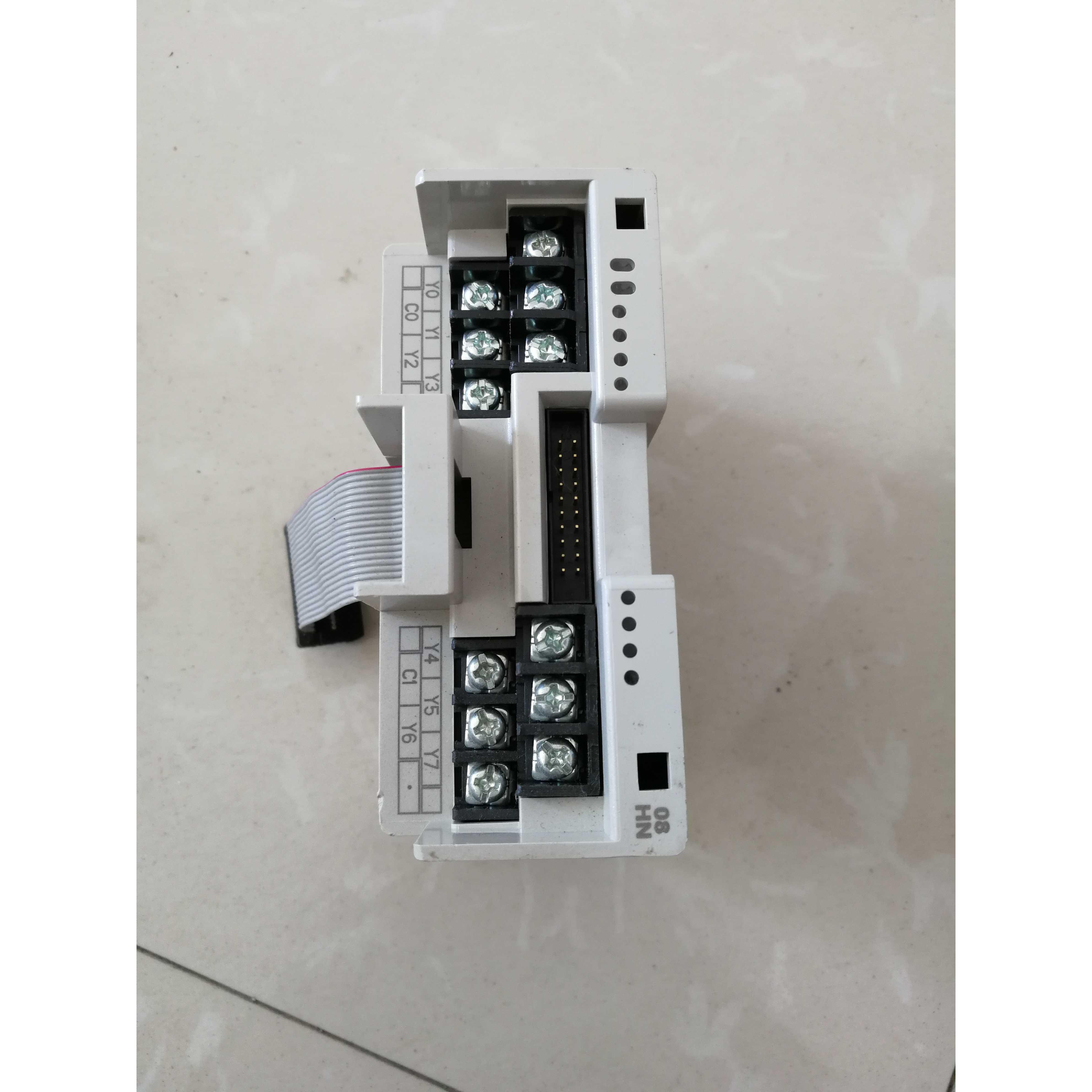 非实价议价议价二手 DVP08HN11R 台达PLC模块 EH3系列 数字量扩展