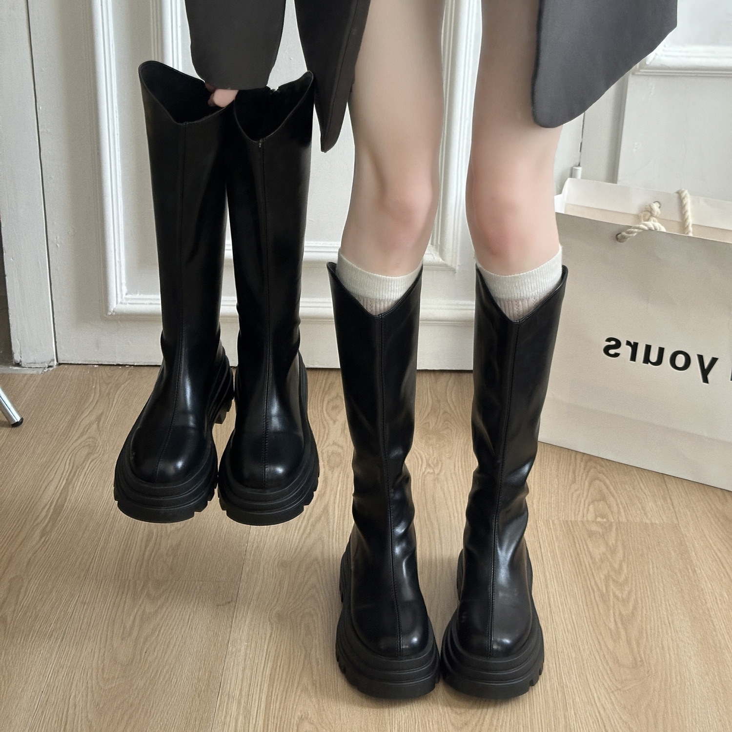 赠运费险黑色厚底增高长筒靴