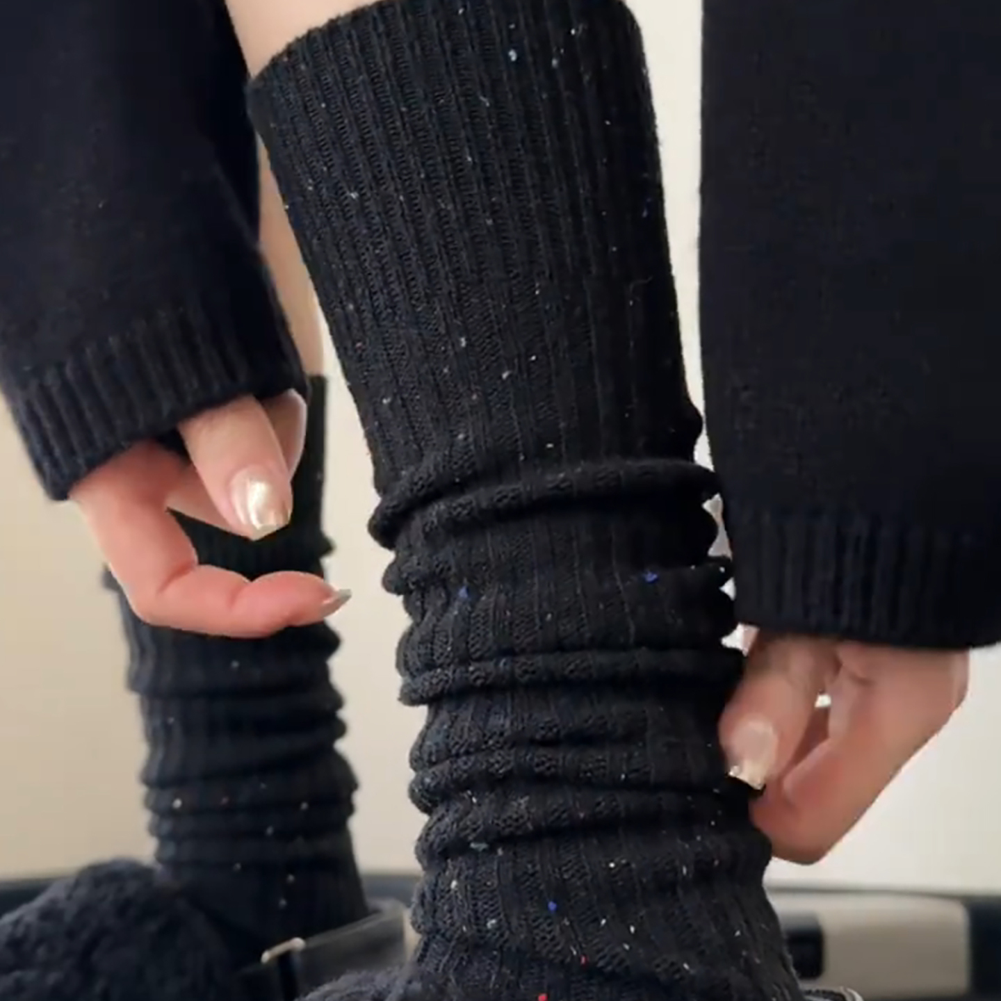 【3双装】秋冬黑色是真的好显瘦~轻松拿捏慵懒感~羊毛厚款堆堆袜