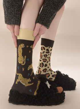 原创不对称AB袜子女春秋季新款卡通个性中筒嘻哈情侣男女鸳鸯棉袜