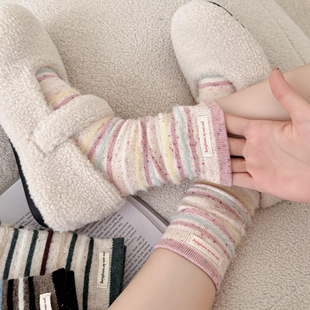 美在心巴上~好美的低饱和明亮色~黄粉蓝撞色超特别~软软的好舒服