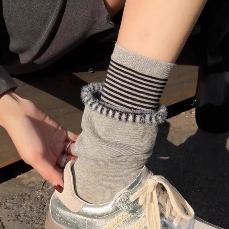 【3双装】袜子也能那么时髦?假两件叠穿中筒袜!显瘦又有层次感~