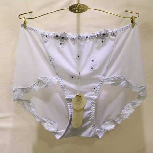 訫心刺绣花蕾丝无痕女内裤买4送1