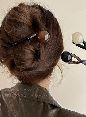 复古气质咖色珍珠一字抓夹女2026新款爆款鲨鱼夹时尚高级感扭扭夹