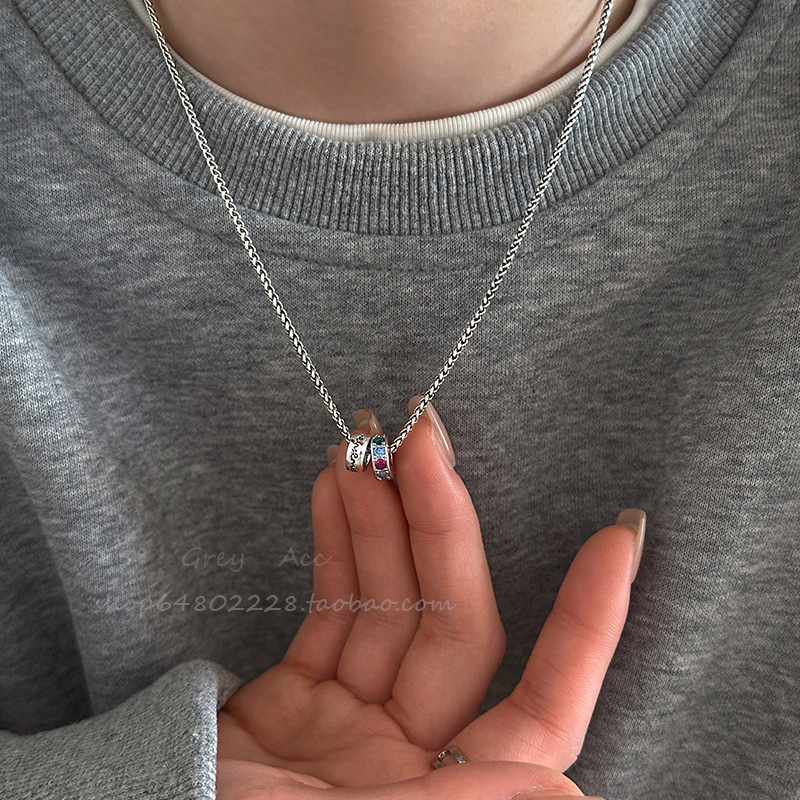 时尚高级感双环字母彩钻项链