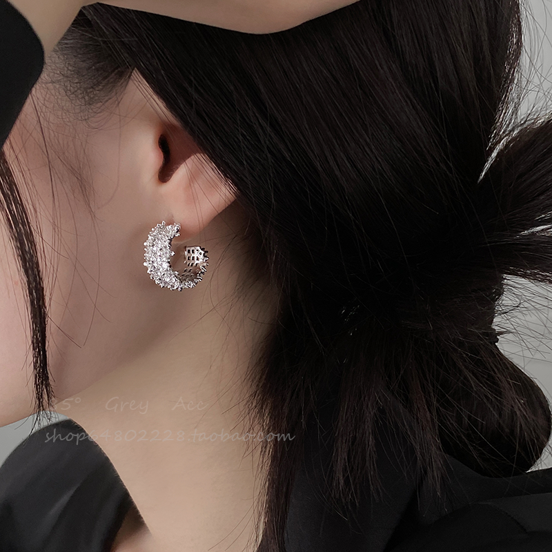 银色超闪锆石气质耳环女2025