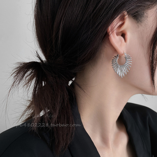 欧美风树叶纹理耳环女高级感小众设计轻奢气质夸张个性几何耳饰品