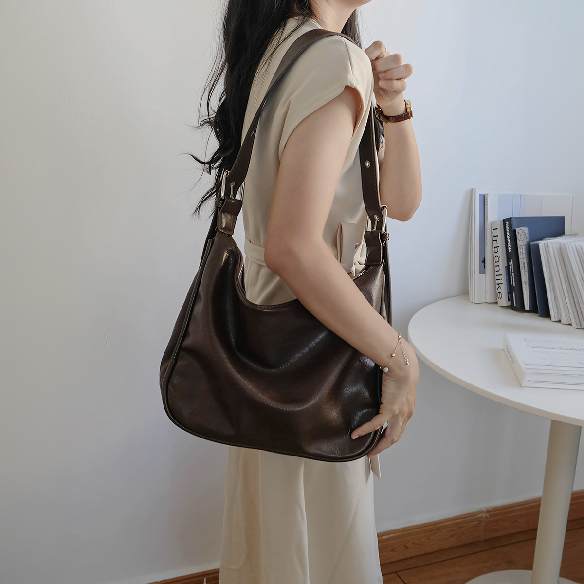 BagGirl 质感复古托特包2024新款潮简约百搭斜挎大包大容量通勤包