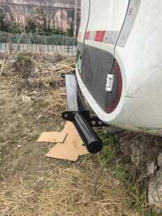 适用大通大拿V1加装加厚后保险杠拖车杠防撞护杠越野改装配件