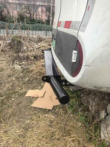 适用大通大拿V1加装加厚后保险杠拖车杠防撞护杠越野改装配件