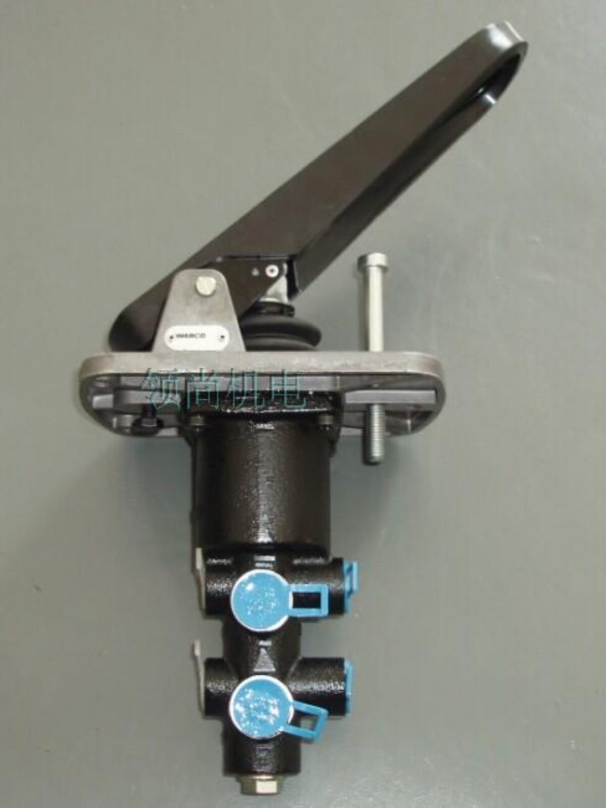 WABCO WABCO foot brake valve assembly 4674062160 467 406 216 0