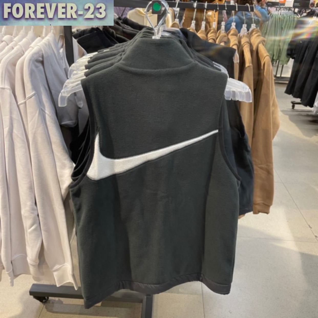 耐克男子抓绒保暖立领休闲马甲