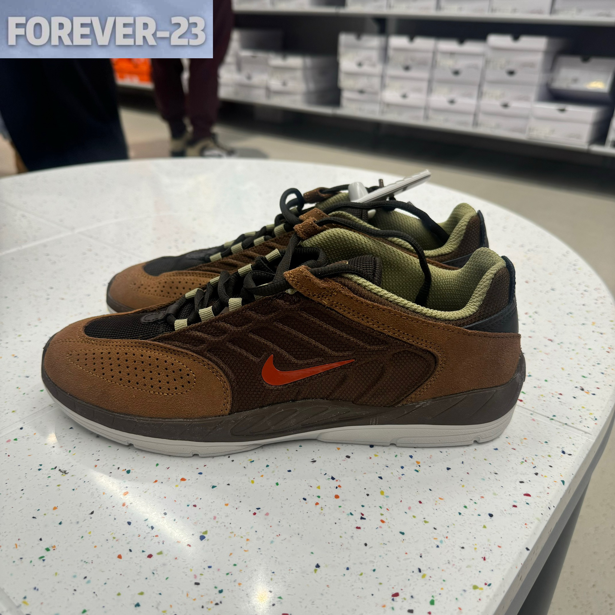 现货NIKE耐克男子NIKE SB VERTEBRAE极限户外鞋FD4691-200