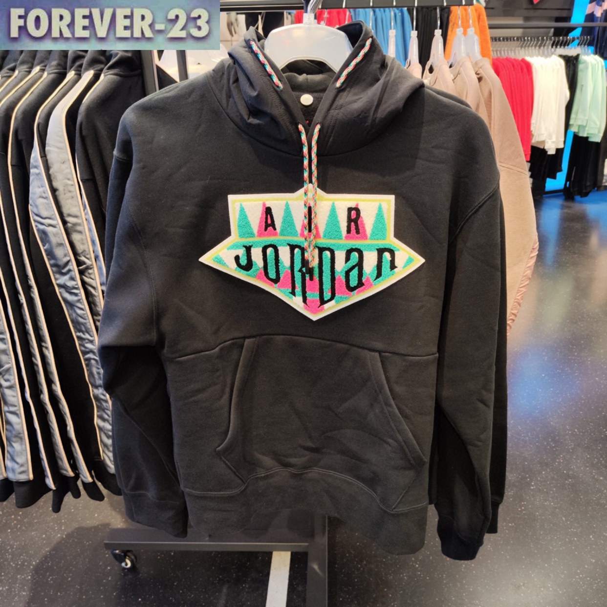 JORDAN男子连帽加绒套头衫卫衣