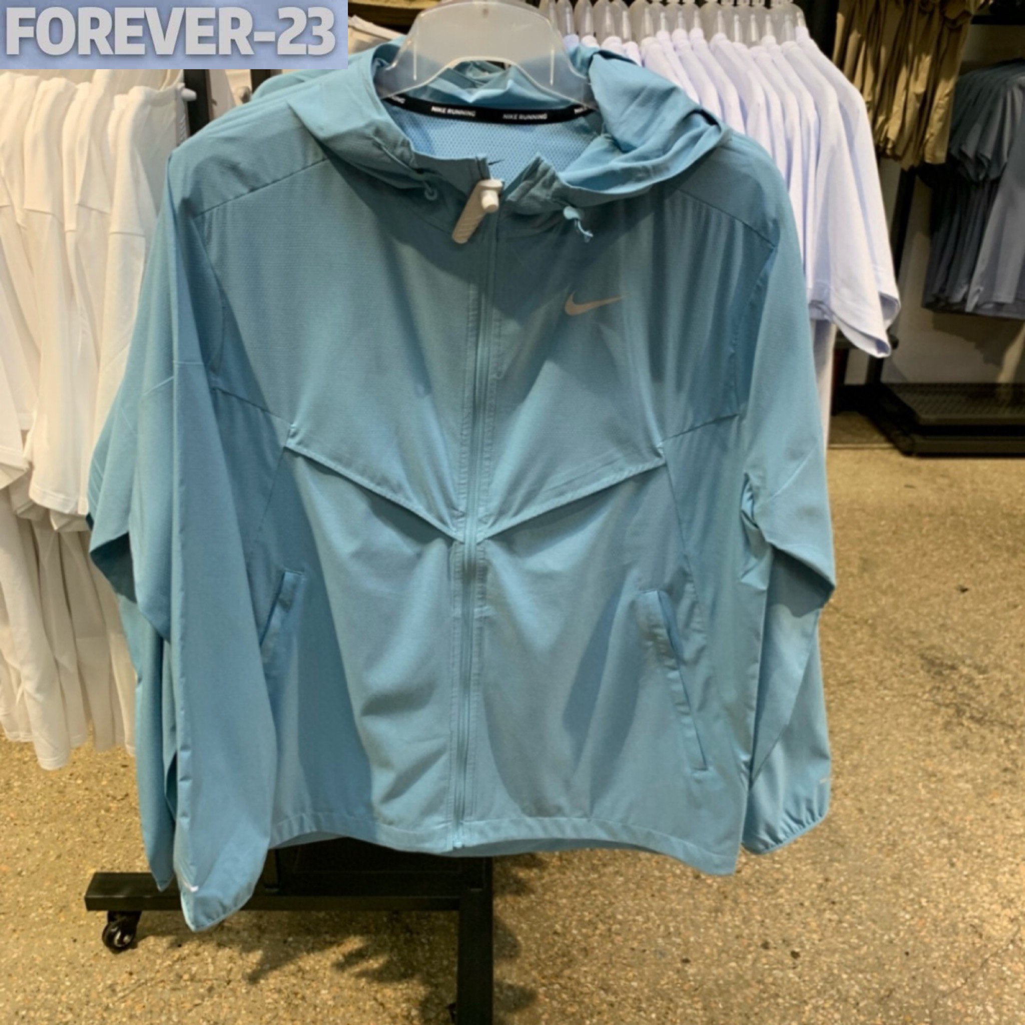 Nike耐克防泼水男子跑步夹克防晒衣皮肤衣梭织晨跑外套 IH0824